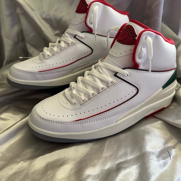 Air Jordan 2 retro origins - Picture 2 of 6